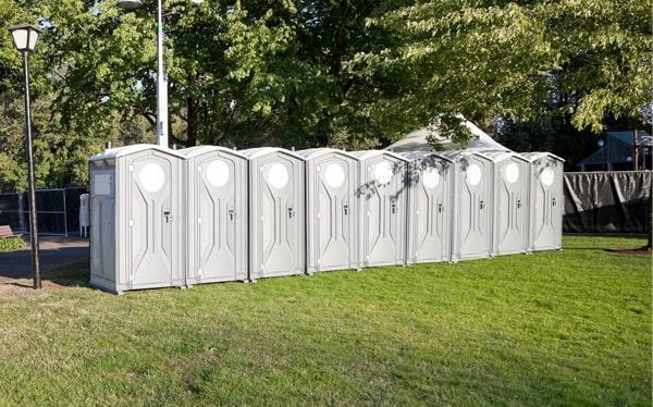 we offer luxury options such as air conditioning and heating, running water, and high-end interior finishes for our special event portable toilets